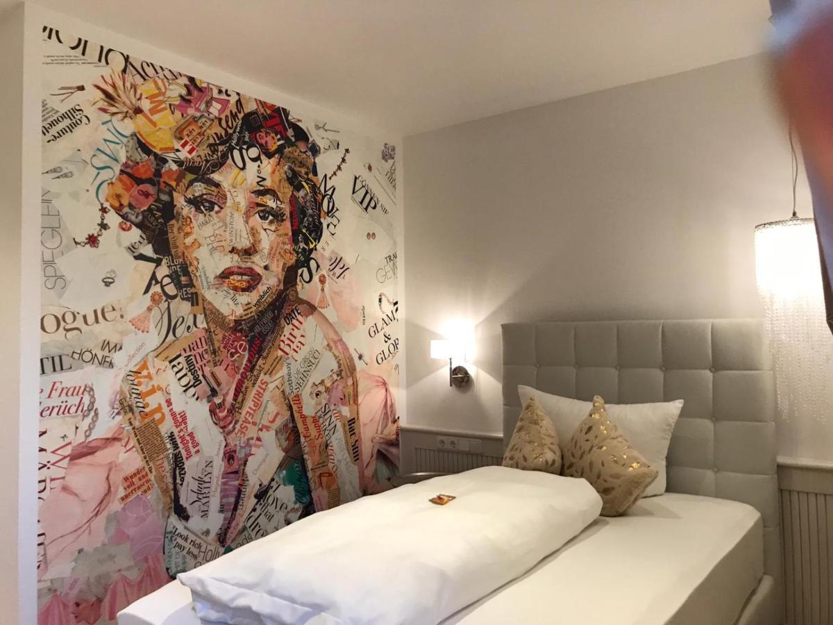 Gartenhotel Salzach Burghausen Exteriör bild