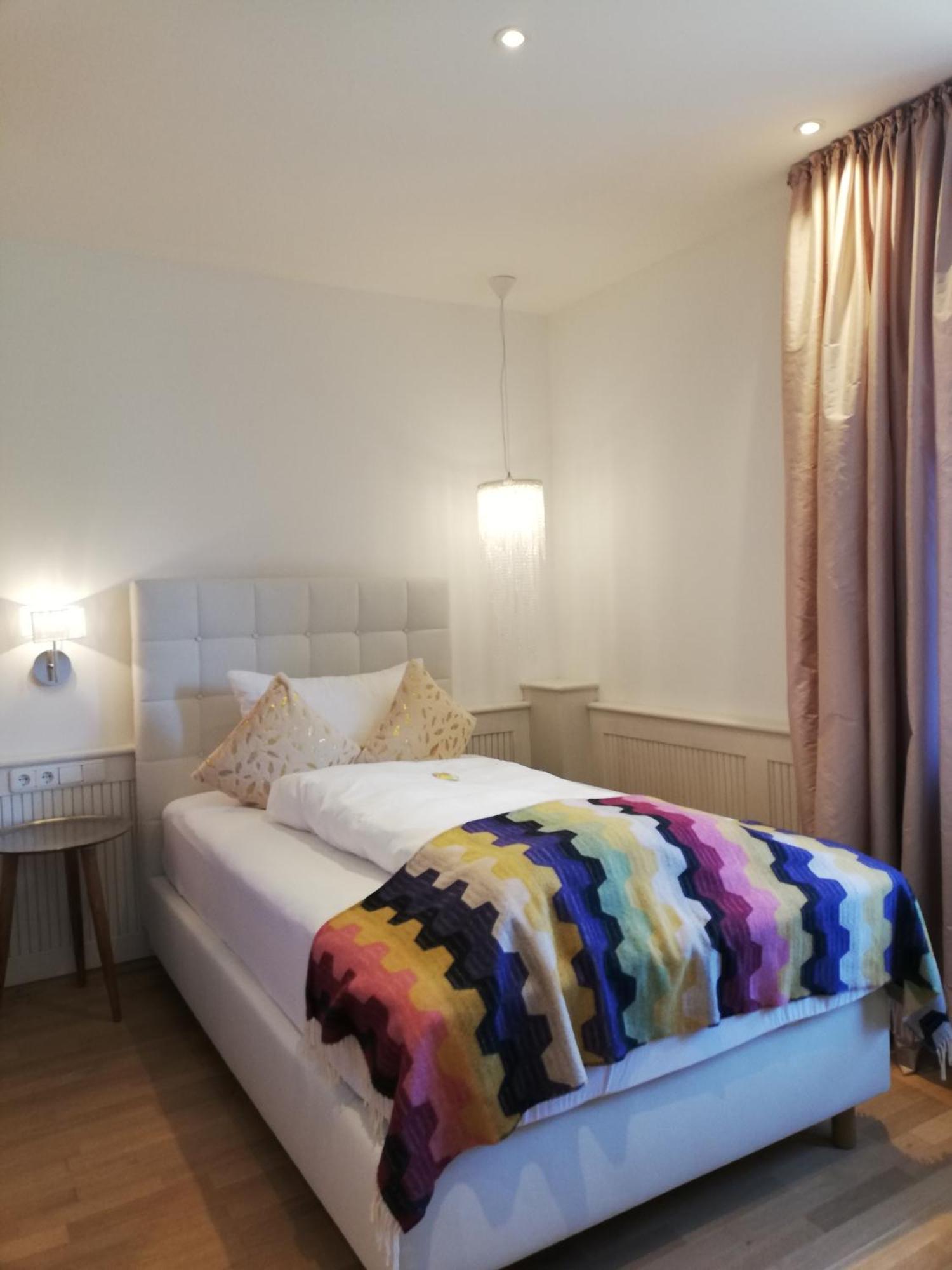Gartenhotel Salzach Burghausen Exteriör bild
