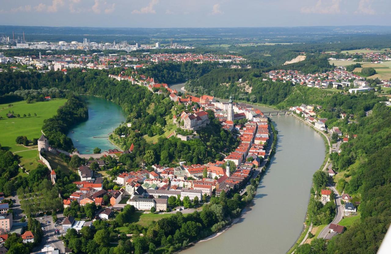 Gartenhotel Salzach Burghausen Exteriör bild