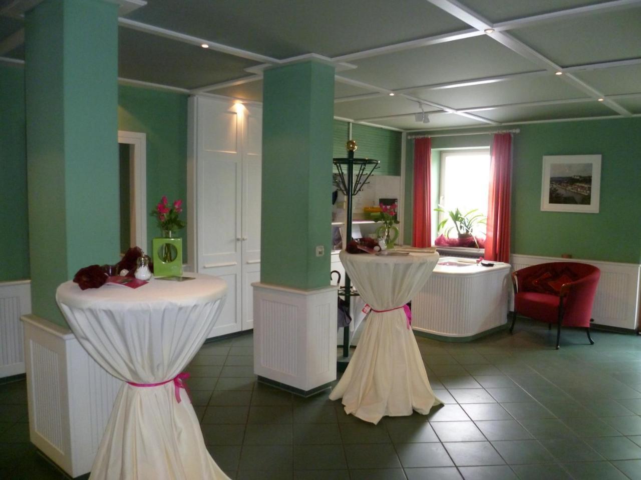 Gartenhotel Salzach Burghausen Exteriör bild