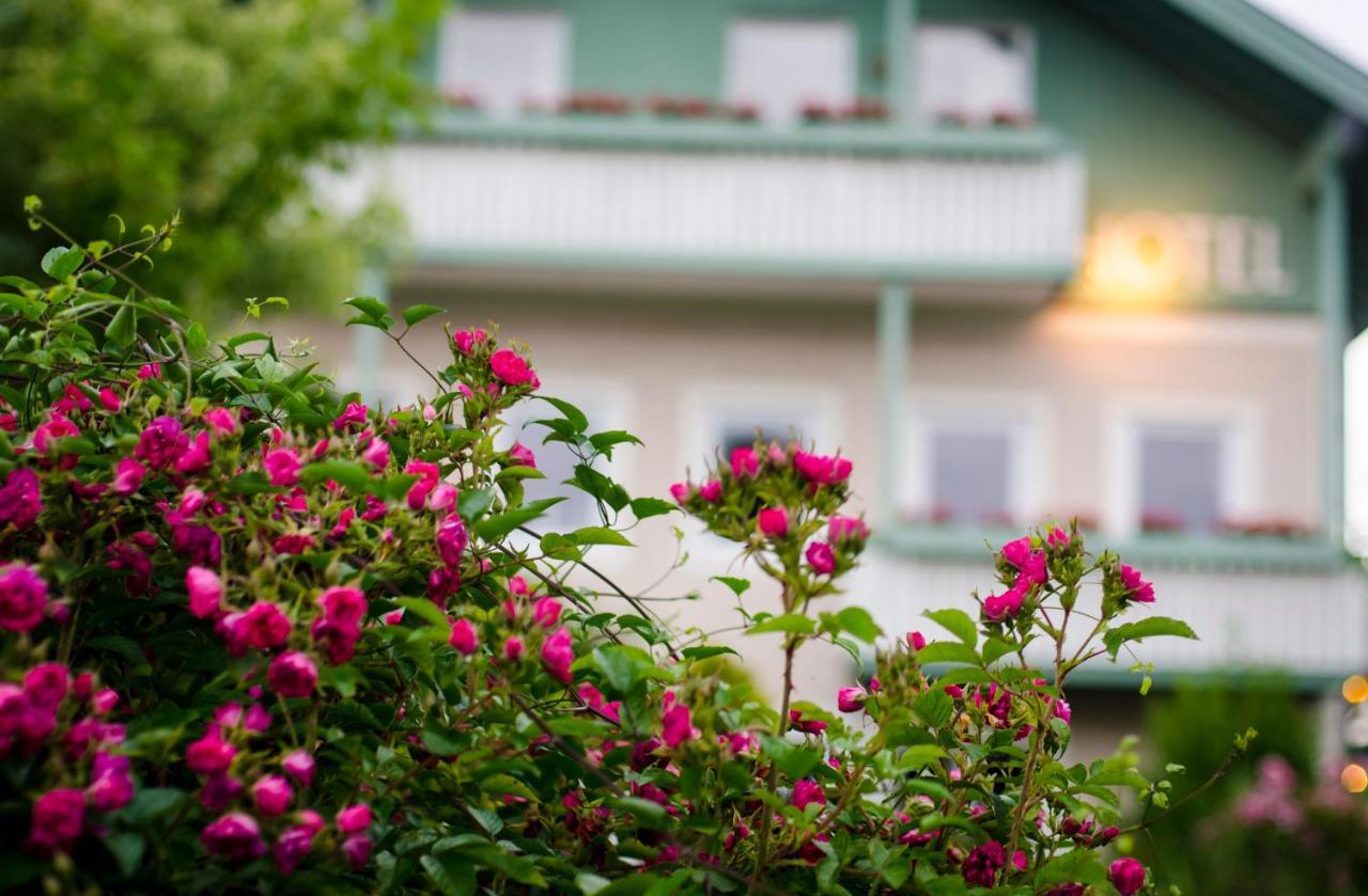 Gartenhotel Salzach Burghausen Exteriör bild